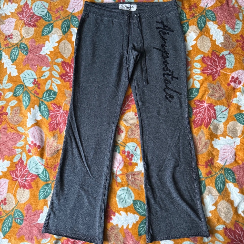 Aeropostale Women's Thick Gray Yoga Stretch Sweatpants